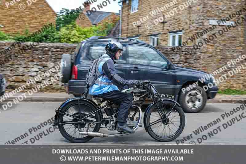 Vintage motorcycle club;eventdigitalimages;no limits trackdays;peter wileman photography;vintage motocycles;vmcc banbury run photographs